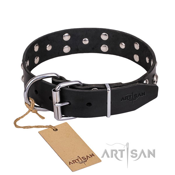 Durable leather dog collar with durable hardware